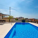 شقة Apartmants Belvedere *